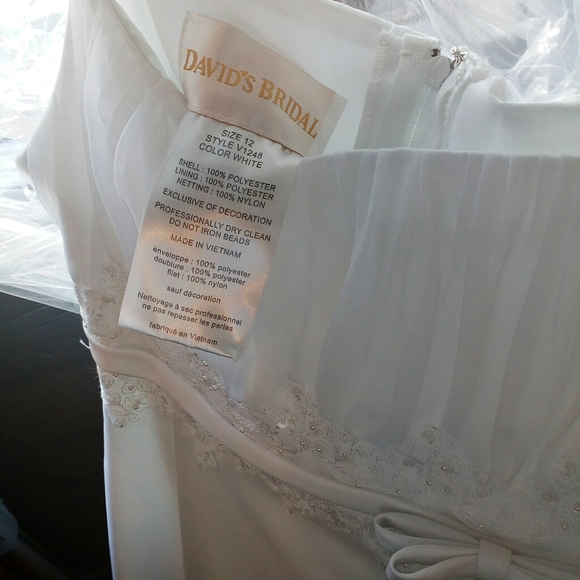 David's Bridal white bridesmaids dress - Picture 3 of 3